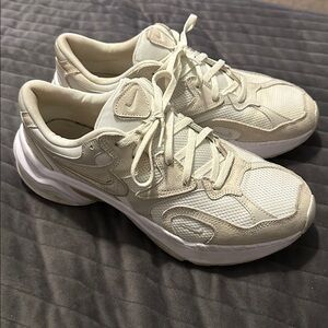 Nike Off-White Sneakers AL8